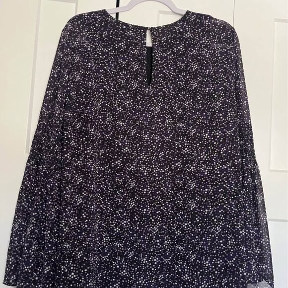 Michael Kors size large star pattern blouse. Excellent condition. - Picture 6 of 7